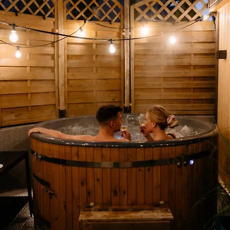 בית נופש Dobre Katy Caloroczne *